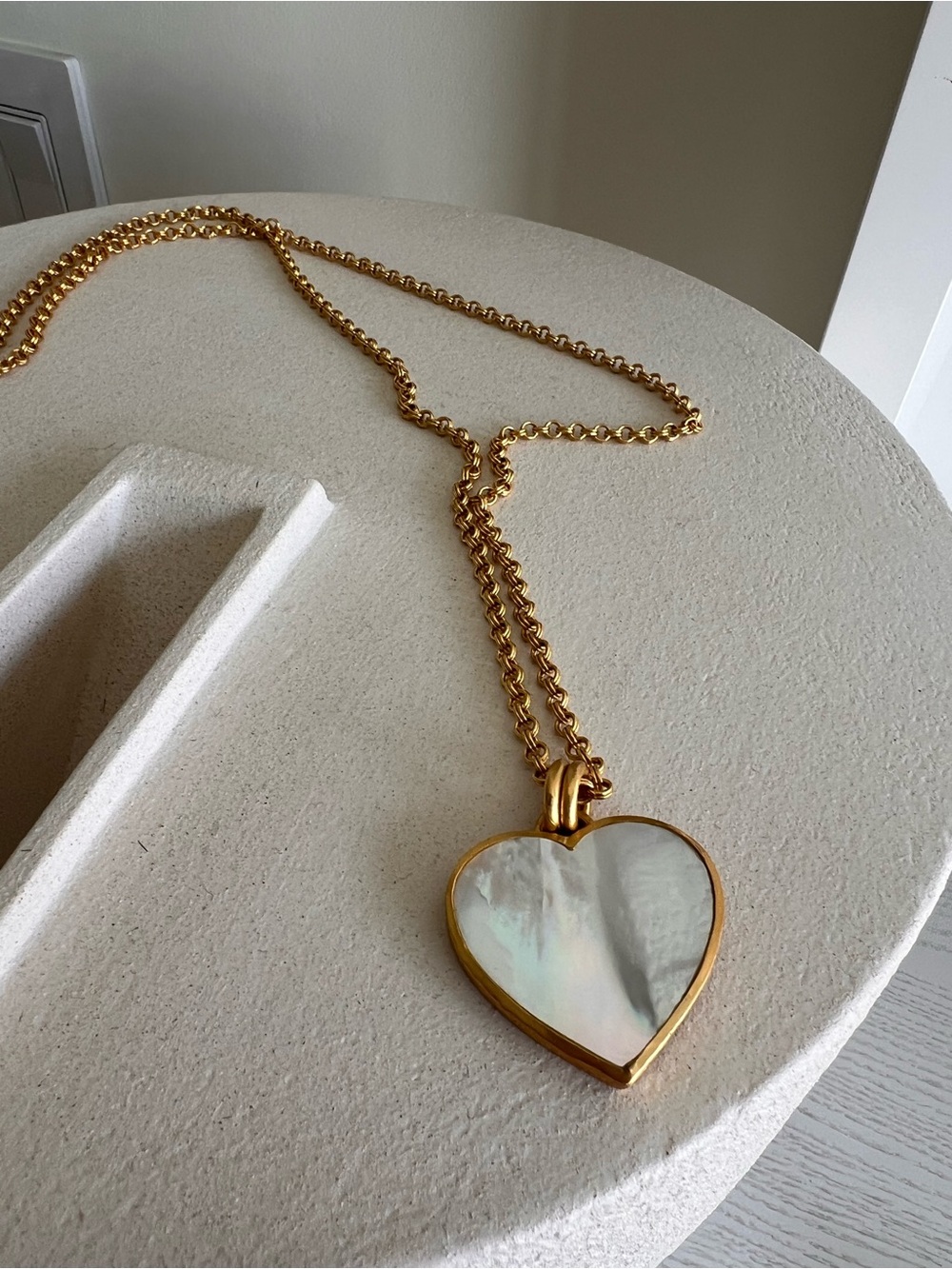 Julie Vos Gold-Plated Heart Pendant Necklace with Mother-of-Pearl - Picture 5 of 6